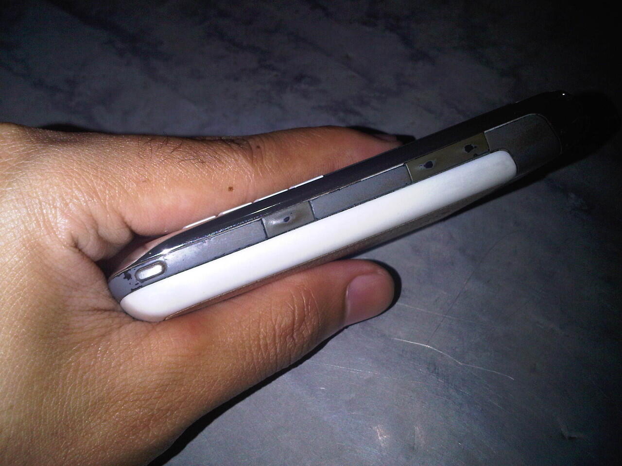 onyx 2 white semarang