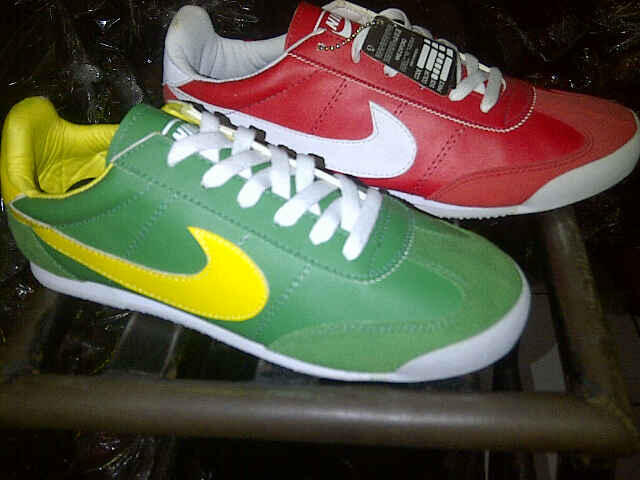 adidas~Nike~adidas~Nike~adidas~Nike~adidas~Nike~adidas~Nike~adidas~Nike~adidas~Nike