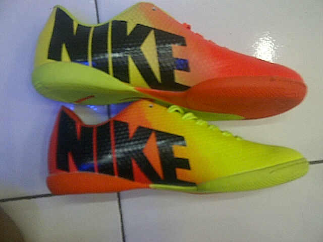 adidas~Nike~adidas~Nike~adidas~Nike~adidas~Nike~adidas~Nike~adidas~Nike~adidas~Nike