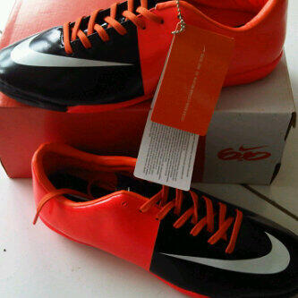 adidas~Nike~adidas~Nike~adidas~Nike~adidas~Nike~adidas~Nike~adidas~Nike~adidas~Nike