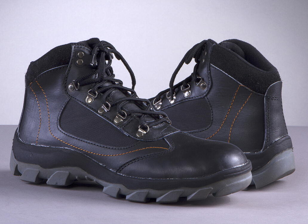 SEPATU BOOT KEREN
