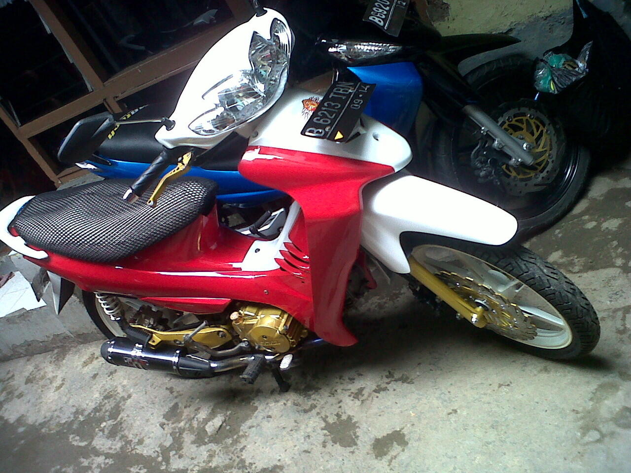 Cari Jual Motor Shogun 125 Th 2004 TERAWAT HABIS MODIFIKASI