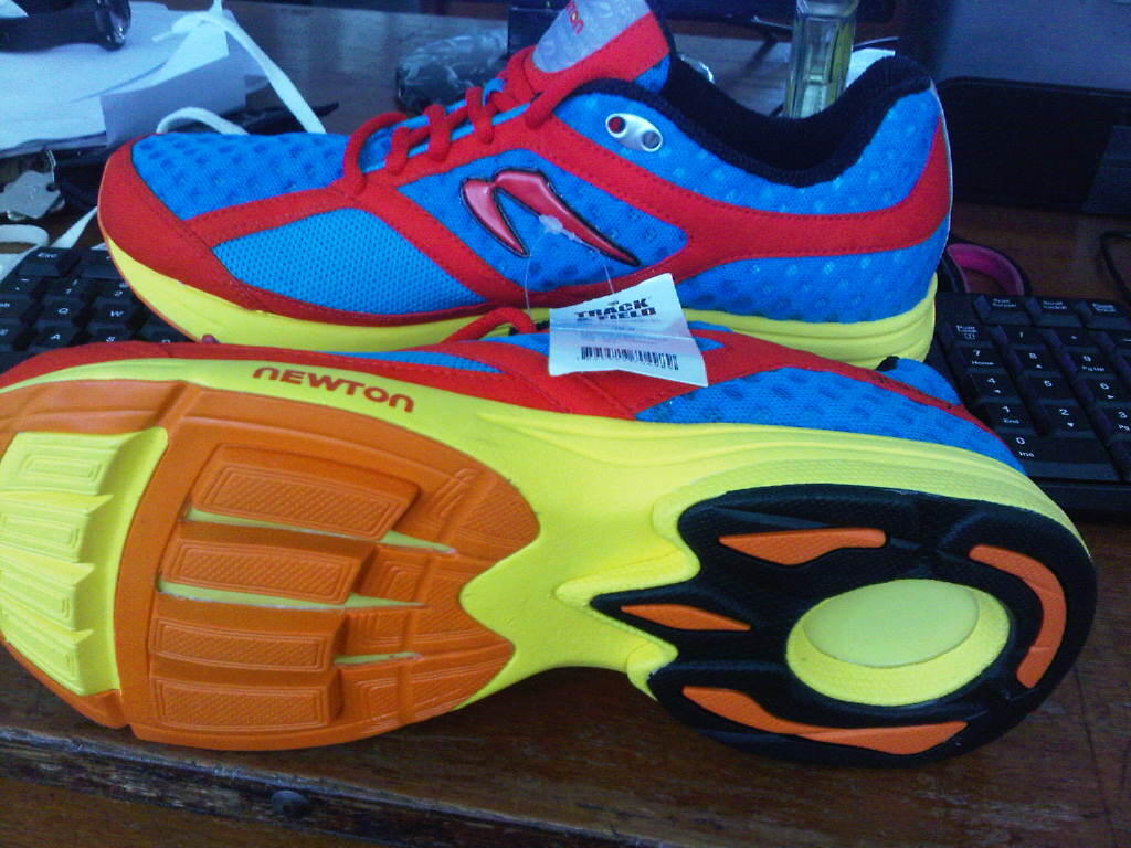 wts / Jual : SEPATU/SHOES SPORT " NEWTON RUNNING Murah,Original,RARE, OBRAL