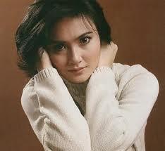 Lenna Tan Risi Pakai Baju Renang