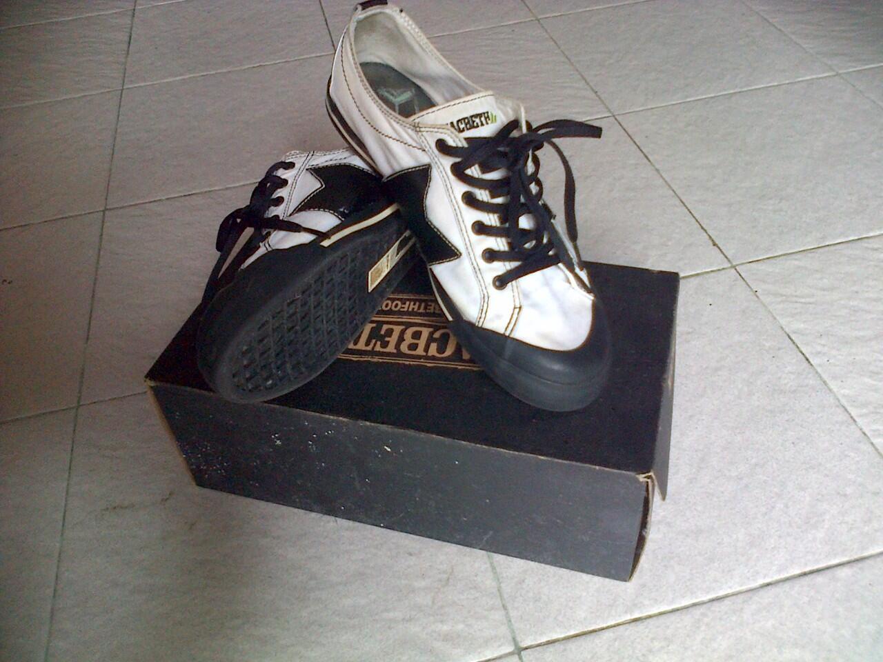 WTS MACBETH SHOES RARE, PETERSAYSDENIM, OBEY, SUPREME