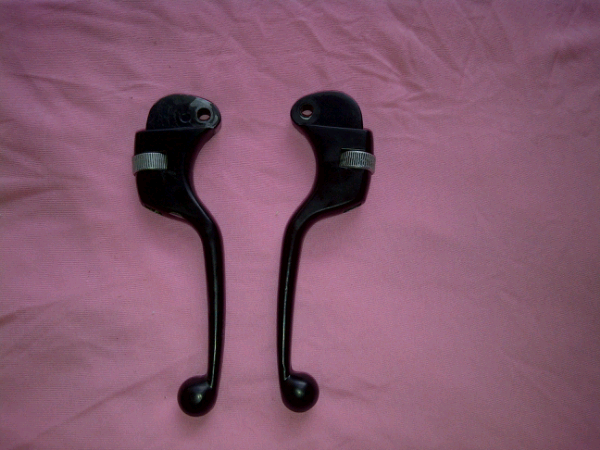 Onderdil/Sparepart/Aksesoris/Variasi Vespa ( all about vespa )