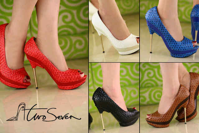 Sepatu sandal ninewest edisi februari