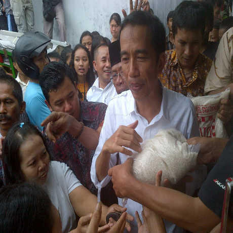 Kisah Jokowi dan Filosofi Pangku