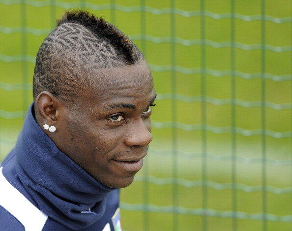 10 Momen Kontroversial Mario Balotelli
