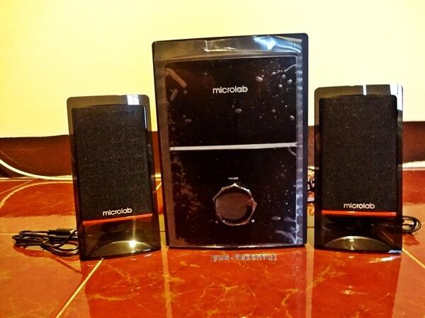 Microlab M-700 High Fidelity Multimedia 2.1 Speaker