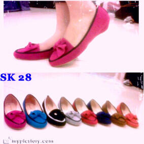 WTS Sepatu Cewe Murmer Abisss!!! Harga Grosr - HIGH QUALITY
