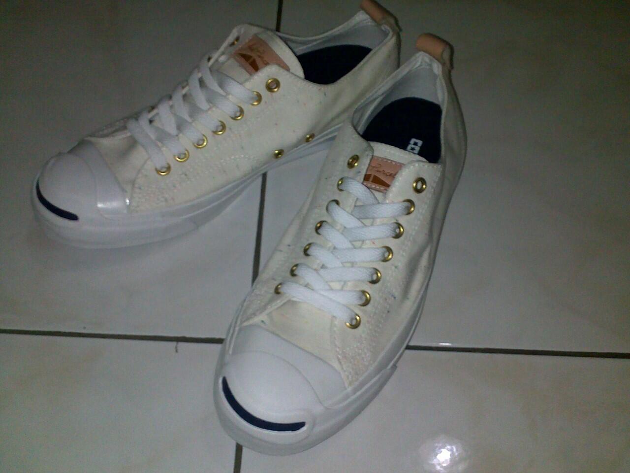 ★★★ Sepatu Converse AllStar ★★★