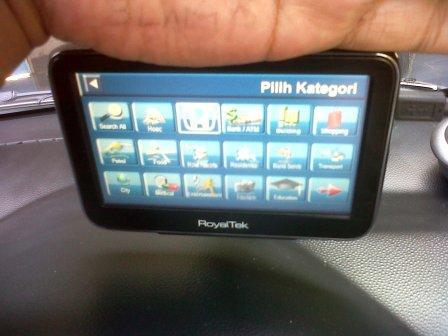 dijual gps Royaltek mobil touchscreen normal,mulus and murah