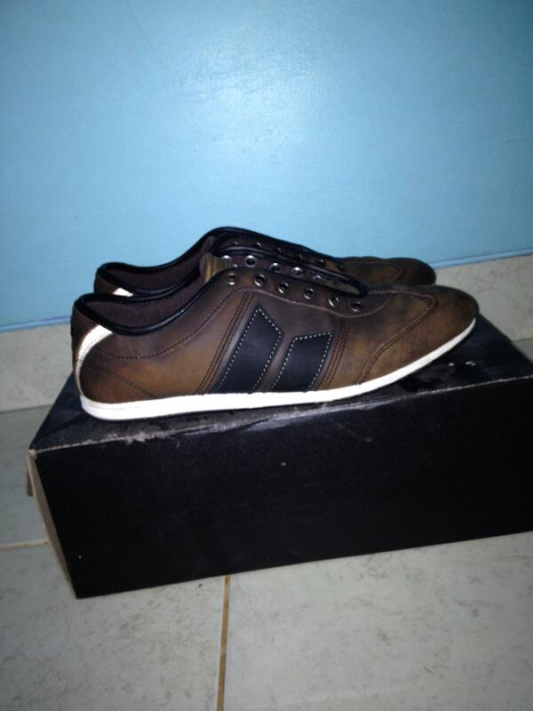 WTS Macbeth Footwear 100% original