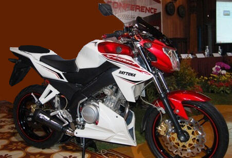 CB 150 R VS New Vixion 150 Bahas Semuanya DISINI !!!!