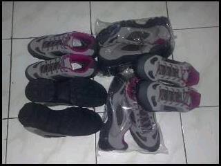 SEPATU QUECHUA
