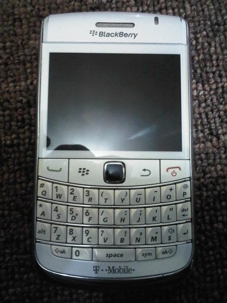 (WTS) Blackberry 9870 / ONYX 2 White