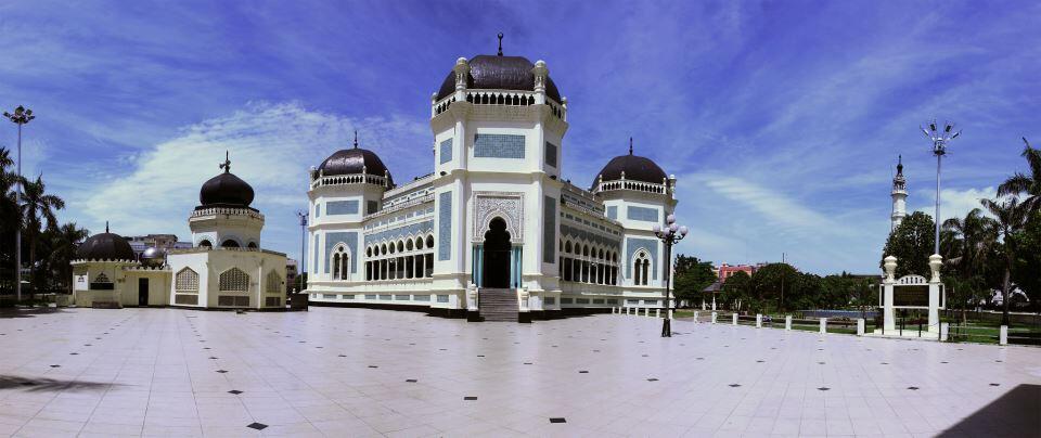 Masjid - Masjid Terindah di Indonesia.