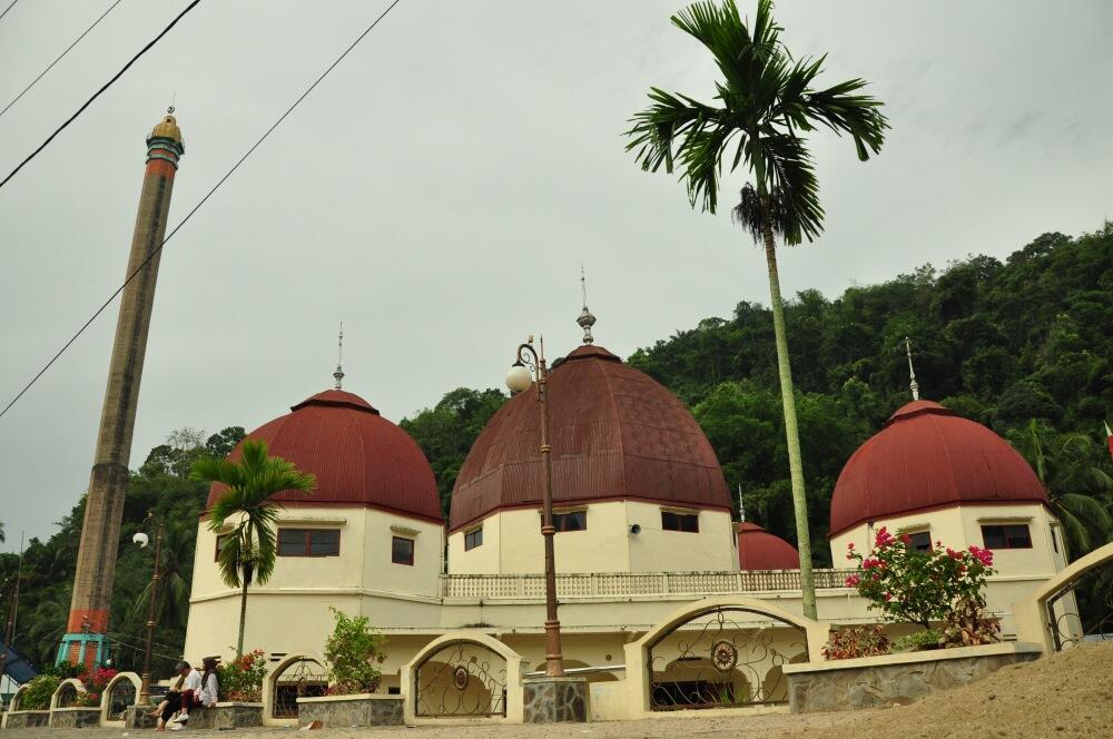 Masjid - Masjid Terindah di Indonesia.