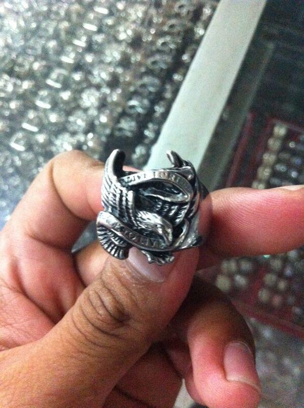 Terjual Cincin tengkorak skull rings !! Muraaah Banget Gan 