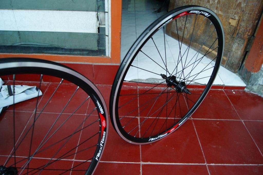 Terjual Jual  Velg  Rim ukuran 700c Alexrims untuk sepeda  