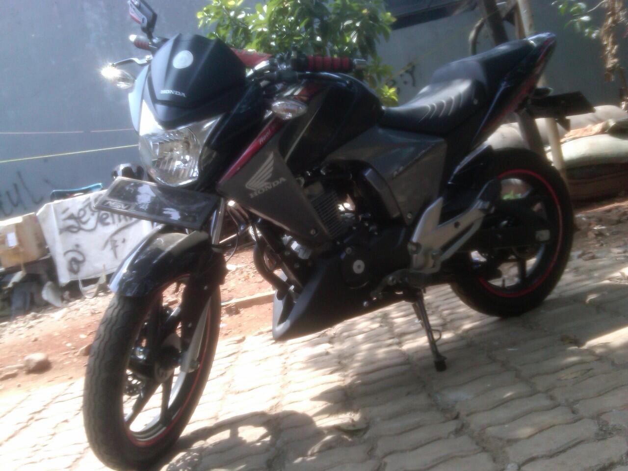 Accesorris Honda New Megapro