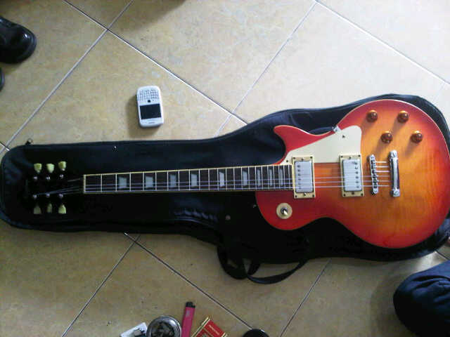 WTS: Gitar Epiphone les paul gibson thn 96 madein Korea Bandung