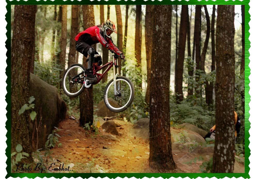 SebeX - Sentul Bicycle Extreme Park - Surganya Downhillers