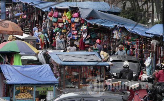 PKL Tinggalkan Alun-alun Bandung Pekan Depan