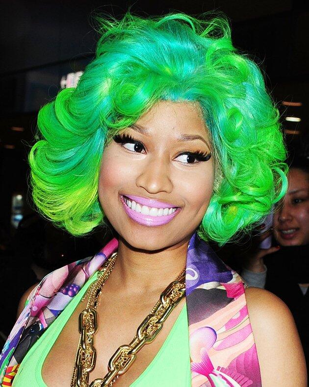 Warna Warni Rambut Gulali Nicki Minaj