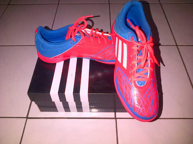 sepatu futsal adidas (freefootball speedkick) 100% ORI murmer!!!