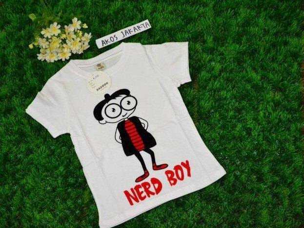 KAOS KARAKTER NERD BOY