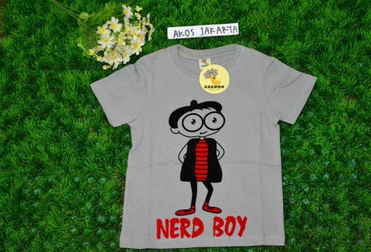 KAOS KARAKTER NERD BOY