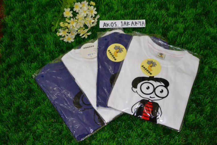KAOS KARAKTER NERD BOY