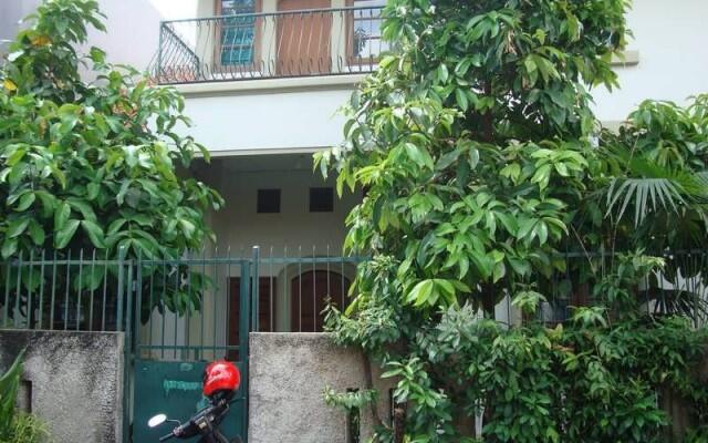 Cari Rumah di Tanjung Duren, Jakarta Barat 11470 SHM Rp. 3,300,000,000