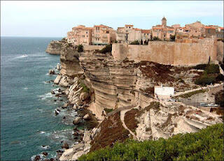 5 Kota Tebing Terindah Di Dunia