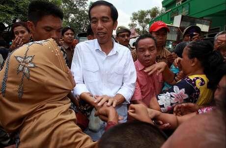 Jokowi Kritik Rumah susun Bermobil