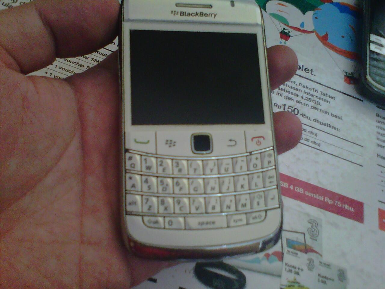 Jual BB ONYX 2 AKA 9780 WHITE