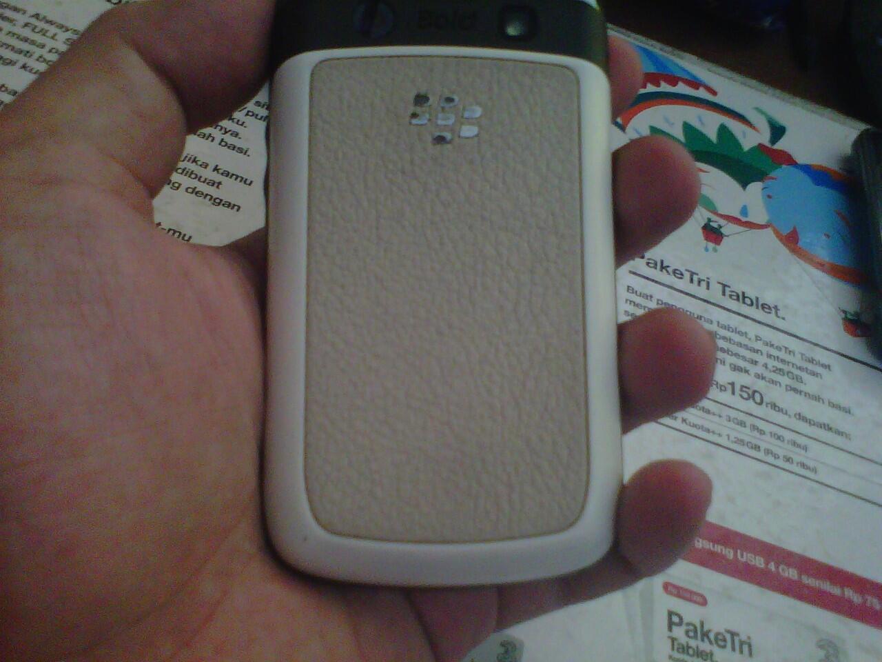 Jual BB ONYX 2 AKA 9780 WHITE