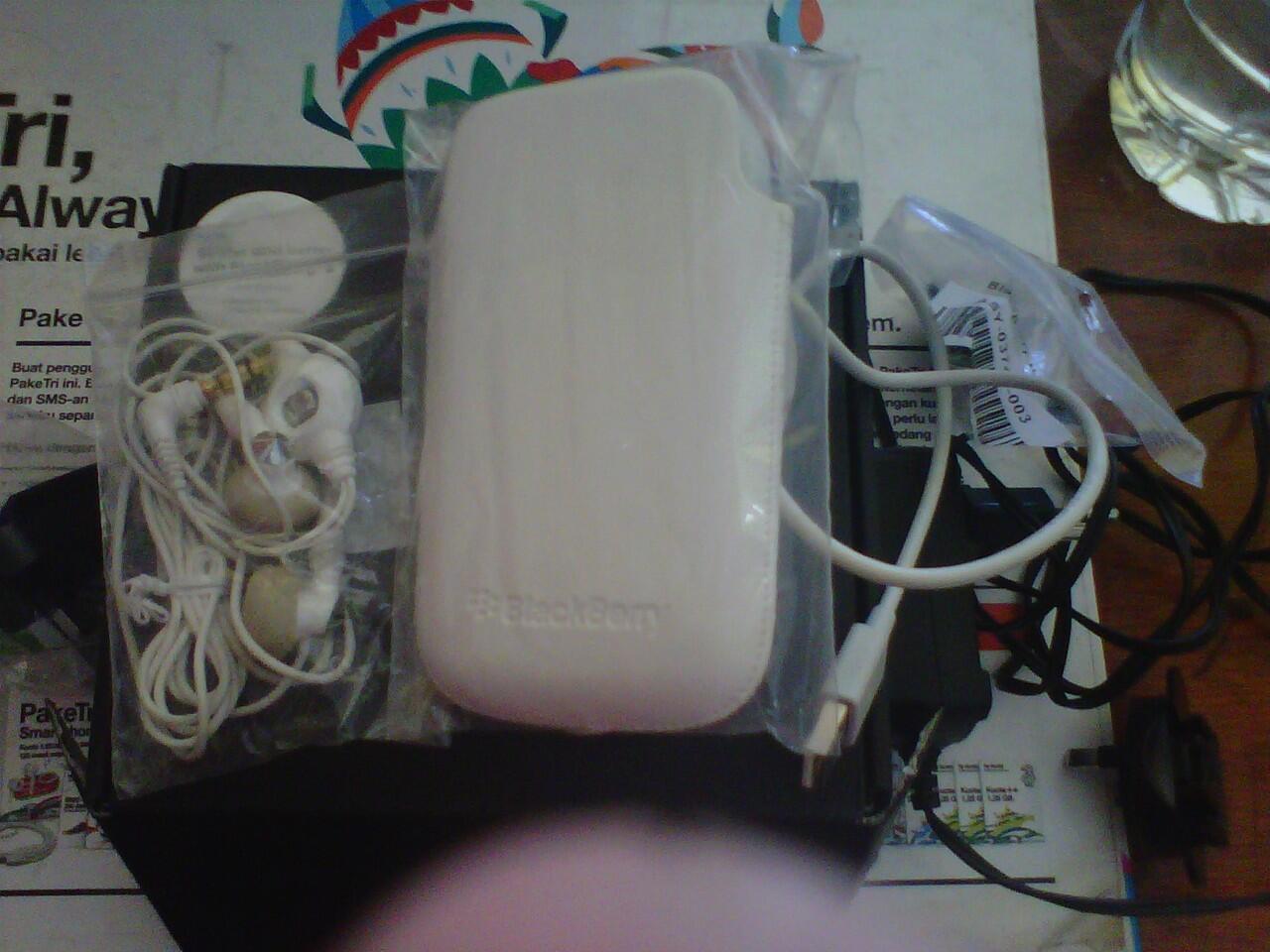 Jual BB ONYX 2 AKA 9780 WHITE