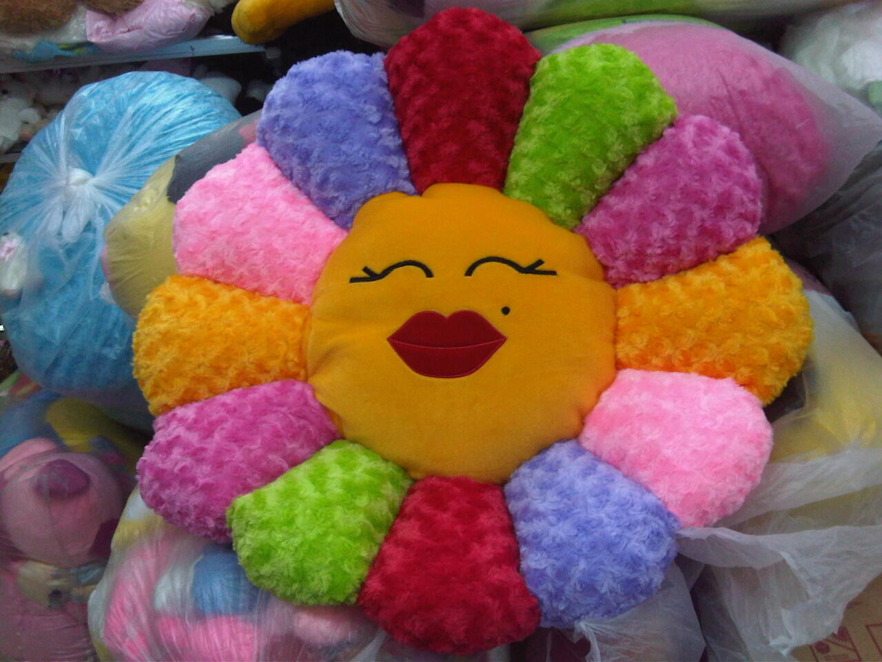 Boneka bermacam bentuk & ukuran