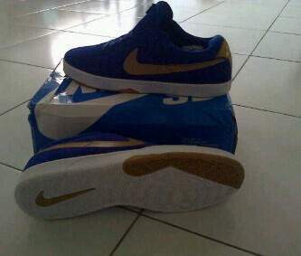 TERJUAL Sepatu NewBalance TERJUAL Sepatu NewBalance