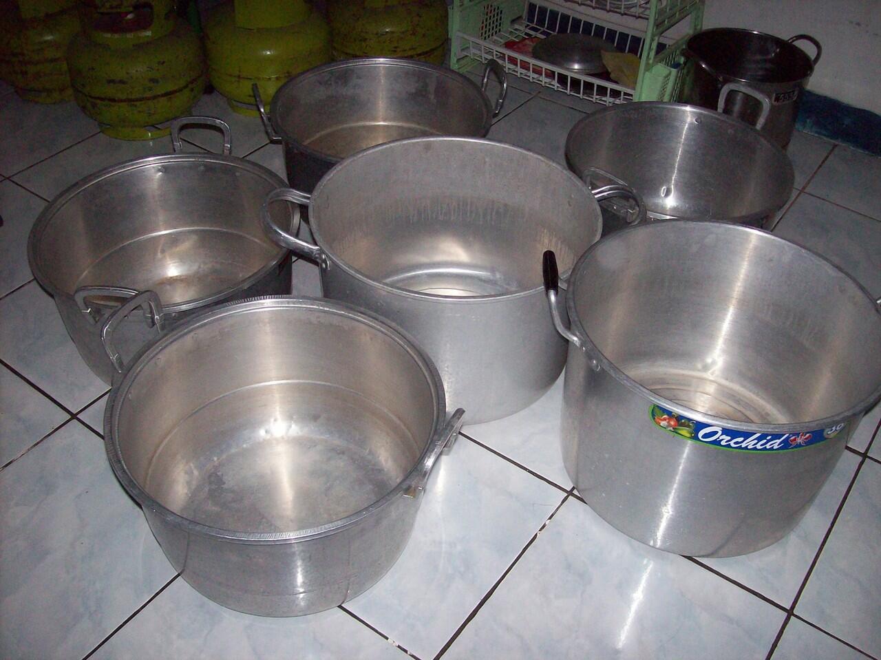 Terjual MURAH! Alat masak bekas catering baru pakai 3 bln 