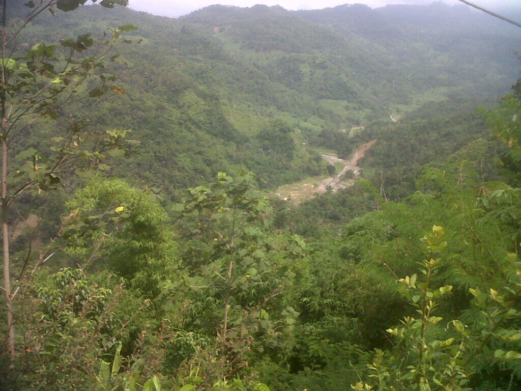 berburu ikan hias di pantai Sayang Heulang Garut (lone traveller touring)