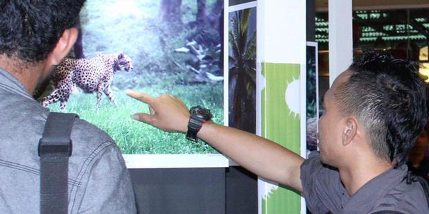 &#91;Bosen Lihat Berita Tentang Presiden?&#93; Foto Karya Ibu Negara Dikagumi Pengunjung