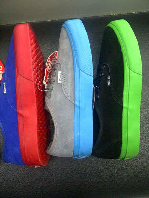 Ready All Vans Poplite,Autentic,Era 59, California (Sued & Kanvas ) & Solgum ...Murah
