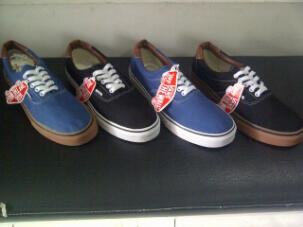 Ready All Vans Poplite,Autentic,Era 59, California (Sued & Kanvas ) & Solgum ...Murah