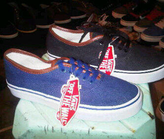 Ready All Vans Poplite,Autentic,Era 59, California (Sued & Kanvas ) & Solgum ...Murah