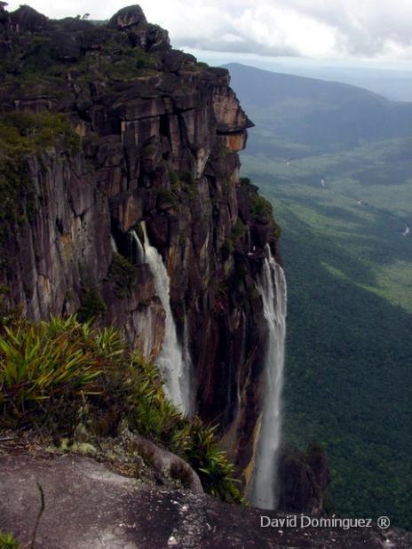 7 Air Terjun Paling Maut di Dunia