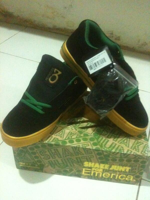Emerica reynold 3 shakejunt! & reynold X altamont